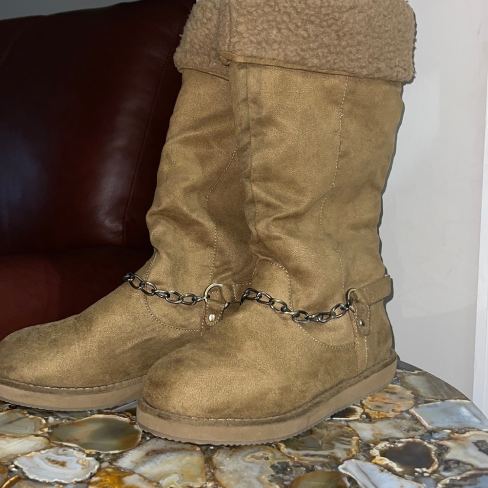 Never been worn cute boots